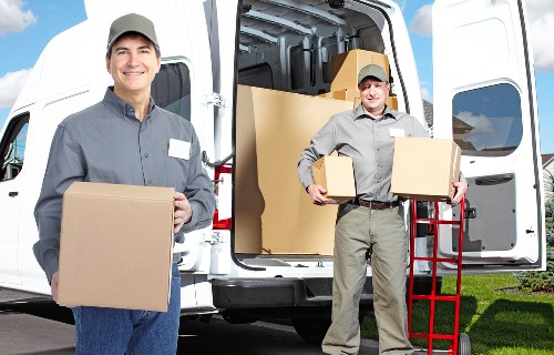 Secure mobile self storage solution for Edenpark families